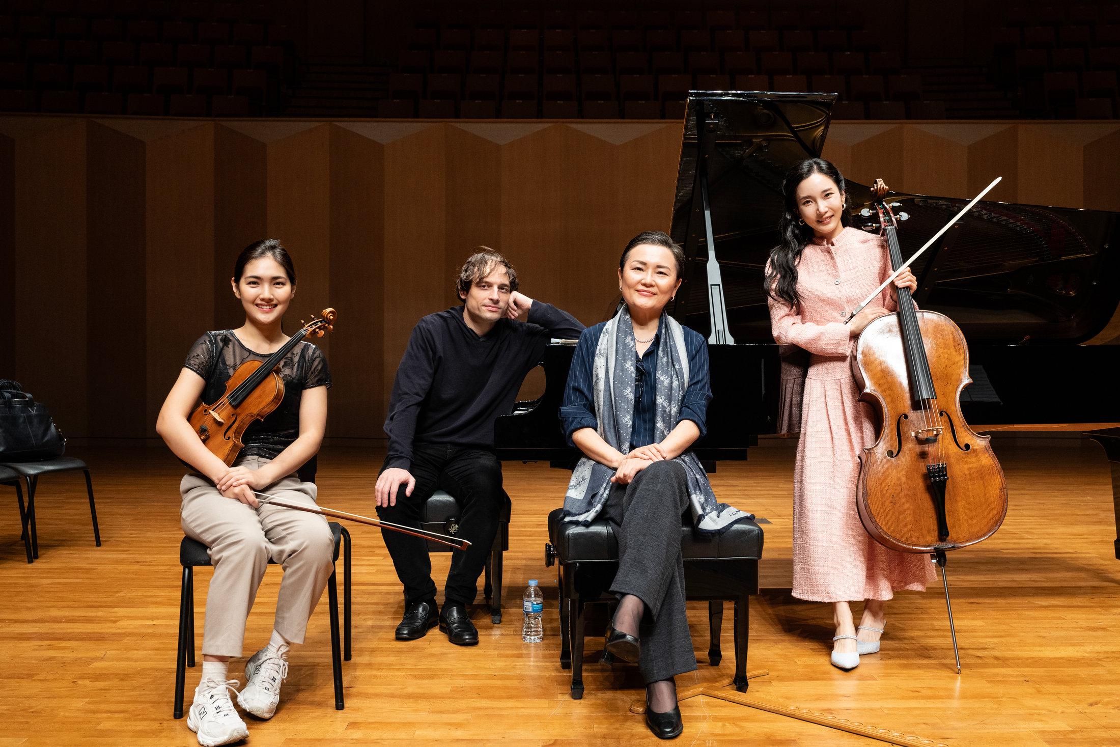Mijung IM performing at the DMZ PLZ Festival